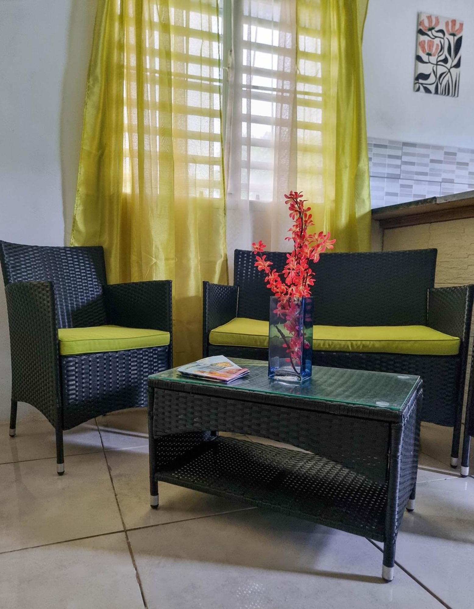 Cattleya Flor Hotel Oranjestad  Exteriér fotografie